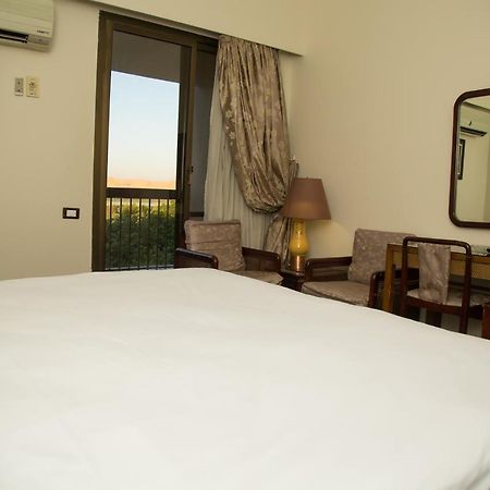 Mg Nefertiti Hotel Эль-Минья Экстерьер фото
