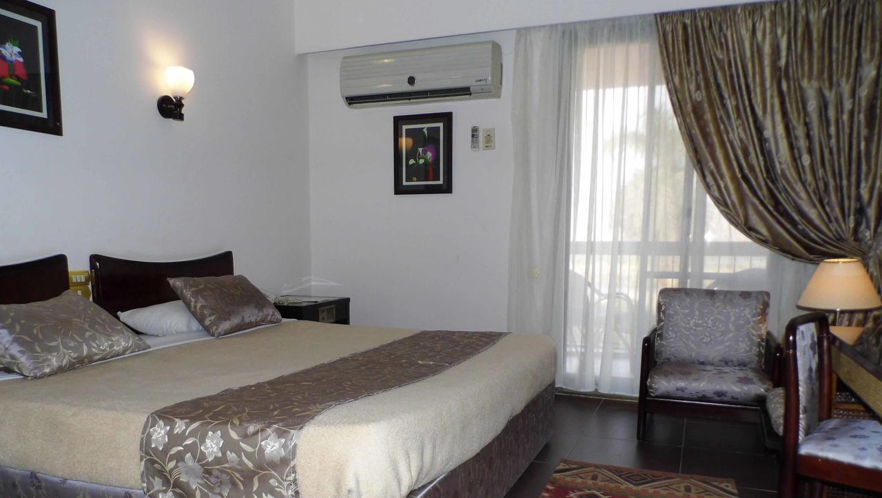 Mg Nefertiti Hotel Эль-Минья Экстерьер фото
